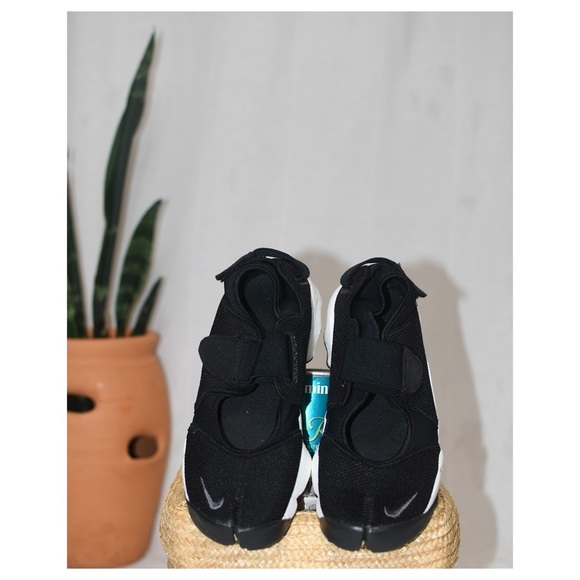 sepatu nike air rift